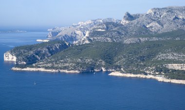 Manzaralı Calanques Milli Parkı
