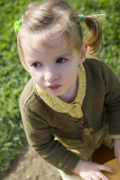 Menina sorrindo, close up — Fotografia de Stock