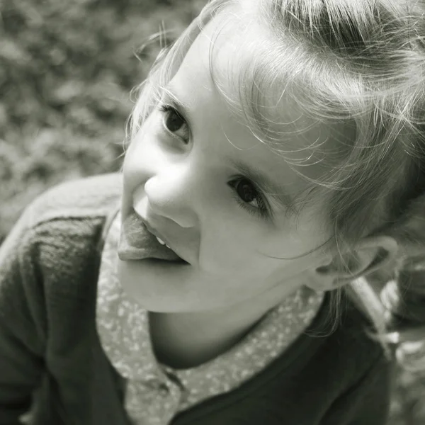Little girl closeup outdoors — Stock Photo, Image