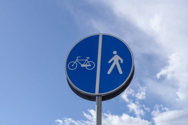 Yaya ve bisikletçi ortak yol işareti