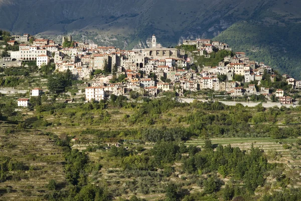 Italie. Province d'Imperia. Village médiéval Triora — Photo