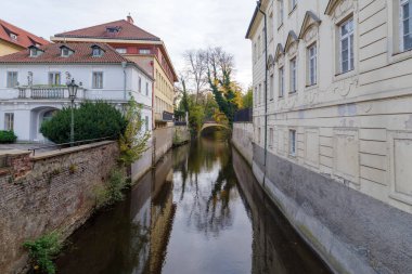Certovka, Prag 'da Vltava Nehri üzerinde yer alan bir su kanalıdır.
