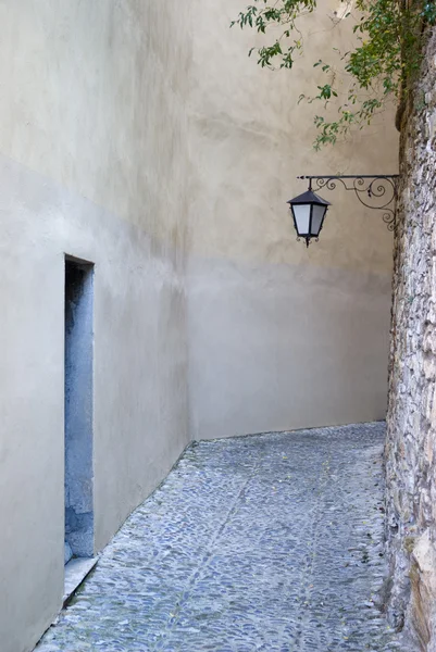 Italian narrow street — Stock Photo, Image