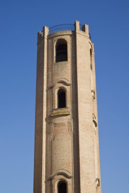 İtalya, Comacchio. Katedral çan kulesi