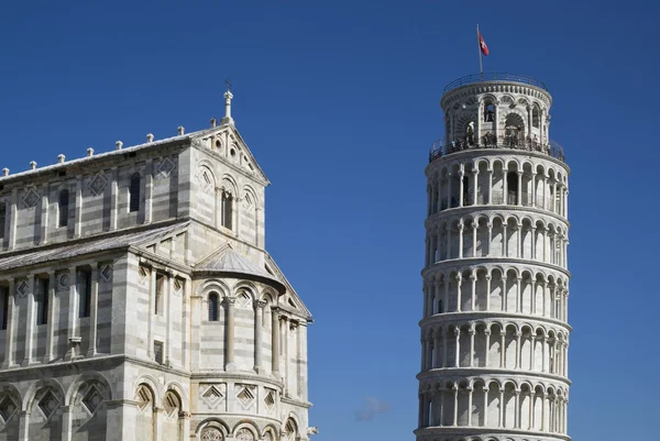 Leaning Tower ve Pisa Katedrali — Stok fotoğraf