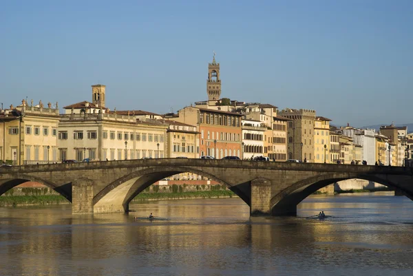 Ponte alla Carraia, Arno Nehri, Floransa köprüde — Stok fotoğraf