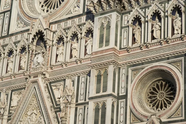 Particolari architettonici del Duomo di Firenze — Foto Stock