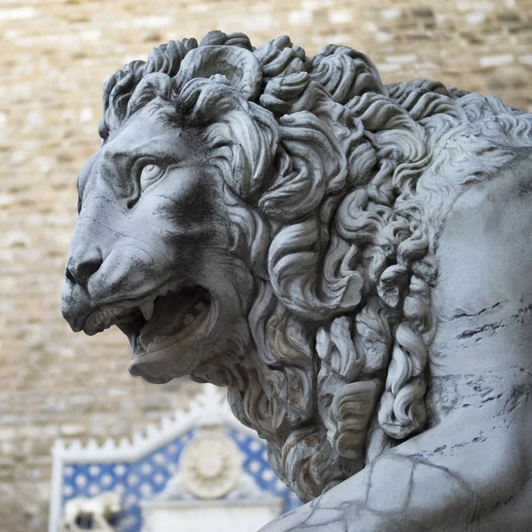 Estátua de mármore do leão, Florença — Fotografia de Stock