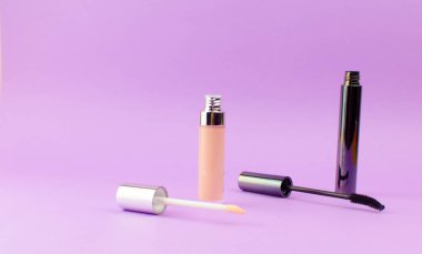 Göz ve dudak makyajı için temel kozmetikler