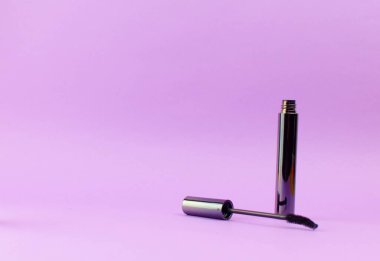 Göz ve dudak makyajı için temel kozmetikler