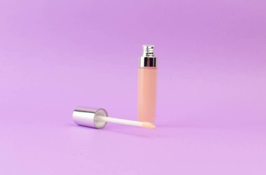 Göz ve dudak makyajı için temel kozmetikler