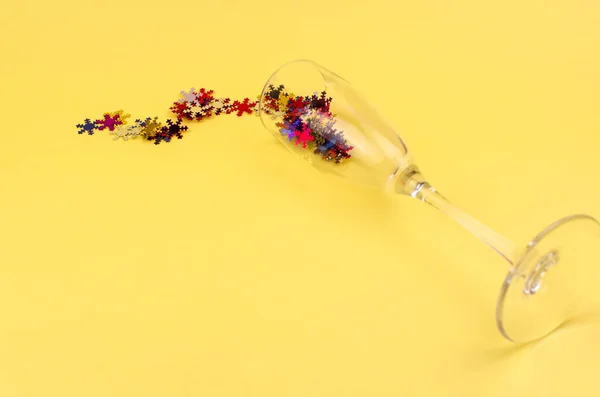 Yeni yıl minimalizmi için yeni yıl dekorasyonları