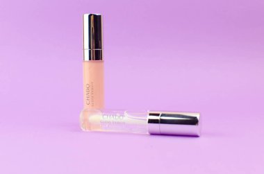 Chado Kozmetik Şirketi açık mor arka planda