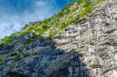 Abhazya 'daki dağlardaki gri kayaların dokuları
