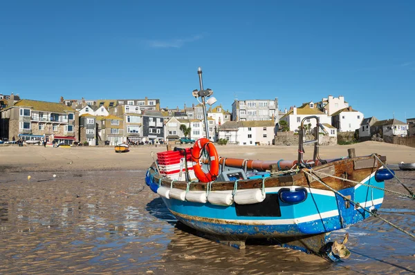 Barco de pesca em St Ives — Fotografia de Stock