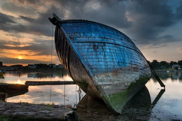 Vecchia barca di legno — Foto Stock