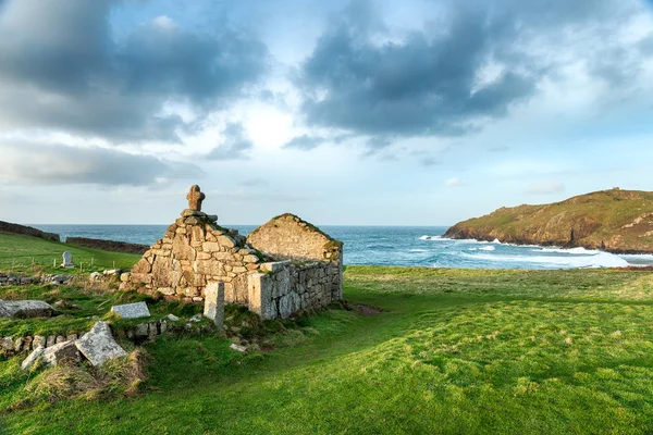 St Helen's Oratory på Cape Cornwall — Stockfoto