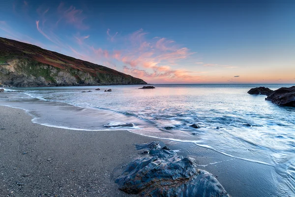 Západ slunce nad cornwallské pobřeží — Stock fotografie