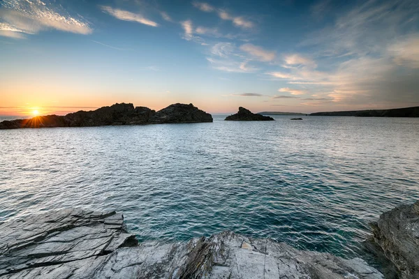 Cornish kıyısında günbatımı — Stok fotoğraf