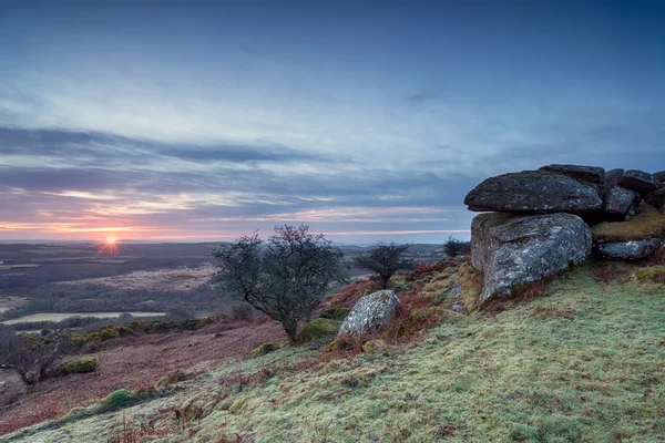 Sunrise at Helman Tor in Cornwall — Stock Photo, Image
