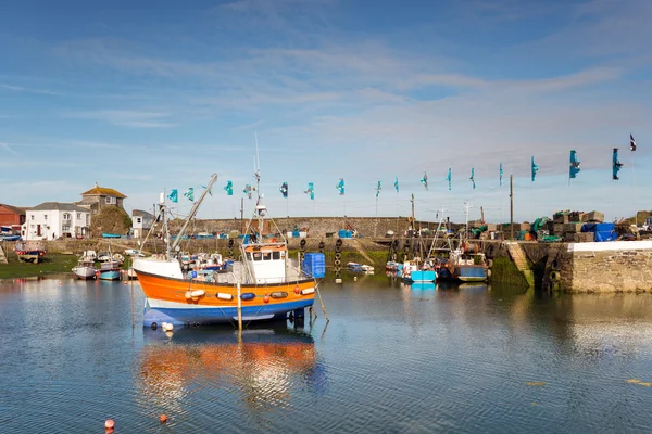 Barcos de pesca em mevagissey — Fotografia de Stock