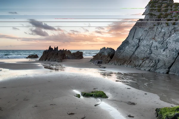 Cornwall Freathy vasıl belgili tanımlık kıyı — Stok fotoğraf