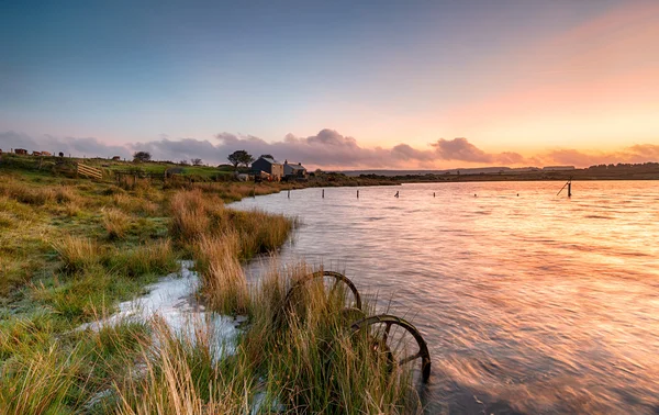 Sunrise at Dozmary Pool — Stockfoto