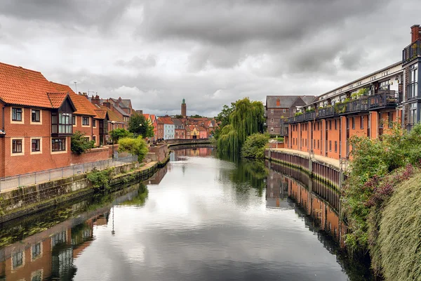 Día nublado en Norwich — Foto de Stock