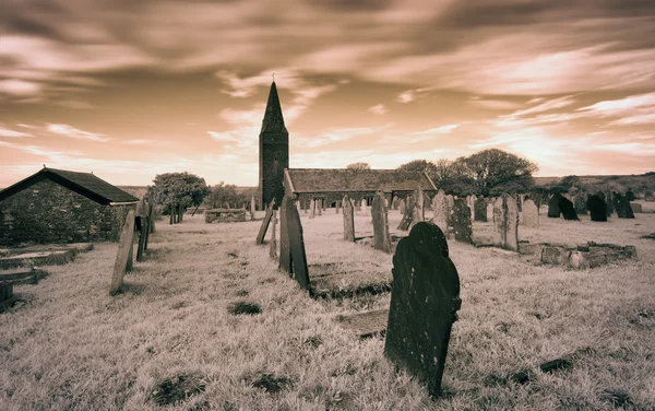 Infrared Churchyard — Fotografie, imagine de stoc