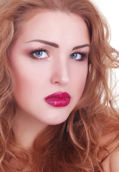 Close-up portrait of young beautiful woman with red sensual lips — Stock Photo, Image