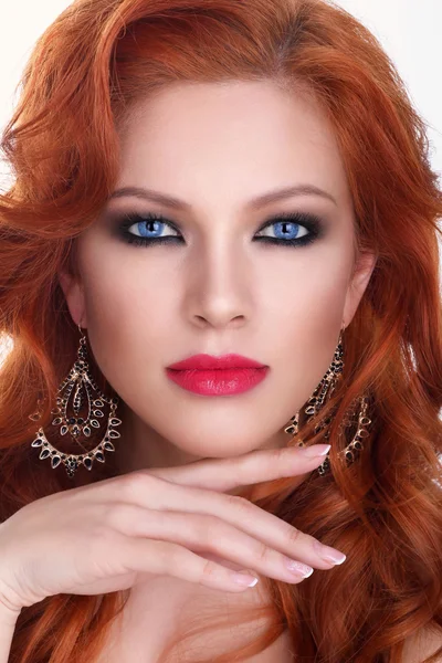 Рыжие волосы. Портрет девушки моды — стоковое фото