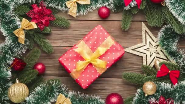 Los Regalos Navideños Mueven Gris Con Decoración Detener Movimiento Feliz — Vídeo de stock