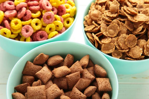 Varietà Cereali Ciotole Blu Sfondo Colazione Veloce Vista Dall Alto — Foto Stock