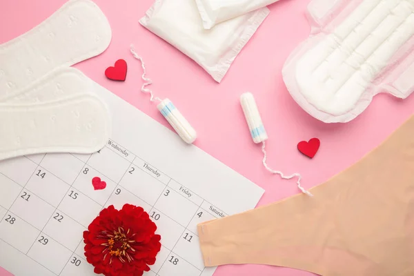 Pantalón Mujer Con Almohadillas Menstruales Tampones Sobre Fondo Rosa Vista — Foto de Stock