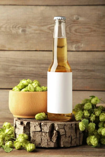 Beer Bottle Hop Cones Grey Background Close Top View — Stock Photo, Image