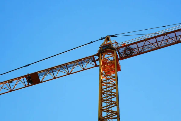 Crane Gran Grúa Torre Contra Cielo Azul Grúa Construcción — Foto de Stock