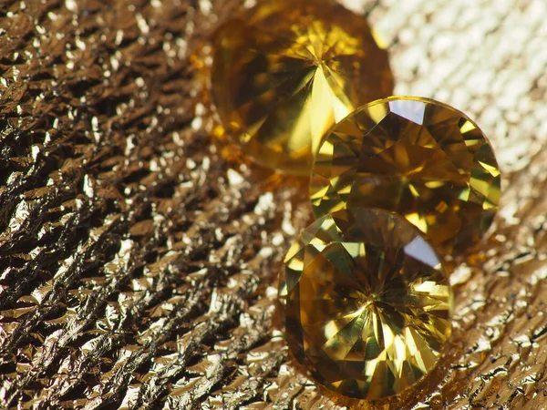 Közelkép Kép Sárga Színű Gyémánt Drágakövek Arany Háttér — Stock Fotó