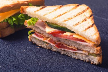 Taze clubsandwiches yaptı