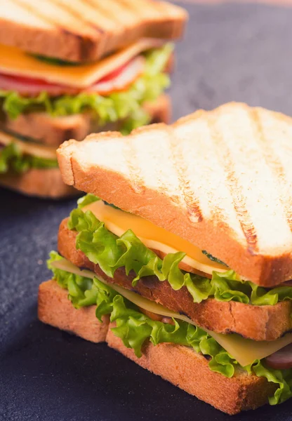 Taze clubsandwiches yaptı