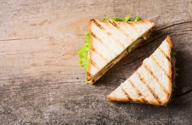 Taze clubsandwiches yaptı