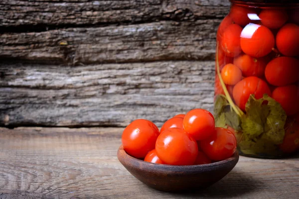 Foto de tomates enlatados — Fotografia de Stock