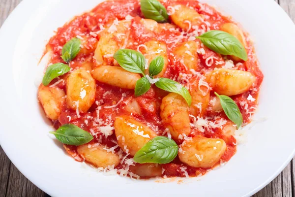 意大利土豆条 加番茄酱 食品背景 — 图库照片