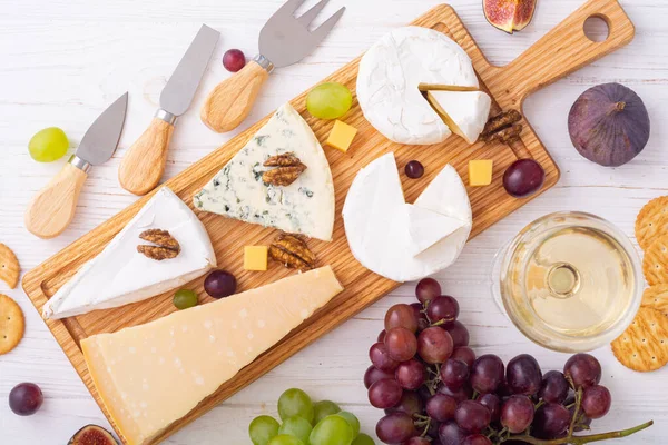 Plateau Fromage Avec Fruits Collation Délicatesse Fond Alimentaire — Photo