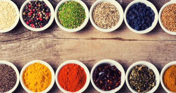 Spices and herbs — Stock Photo, Image