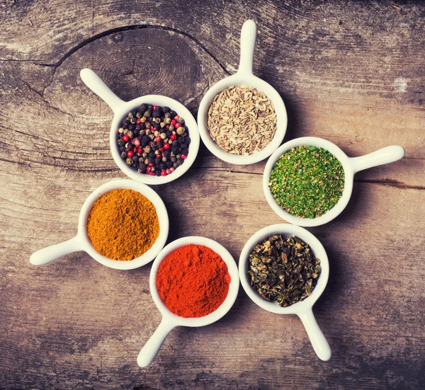 Spices and herbs — Stock Photo, Image