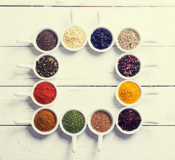 Spices and herbs — Stock Photo, Image