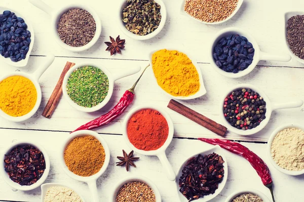 Spices and herbs — Stock Photo, Image