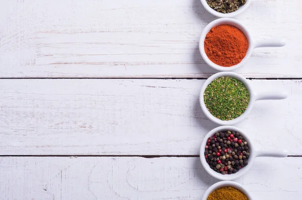 Spices and herbs — Stock Photo, Image