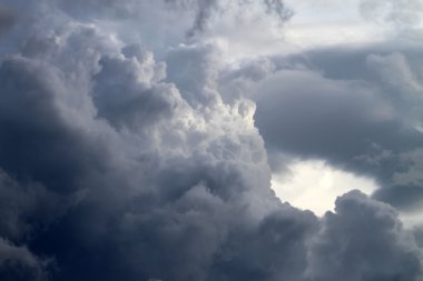Arka plan için karanlık fırtınalı bulutlar