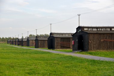 Majdanek toplama kampı - tarihi kışla